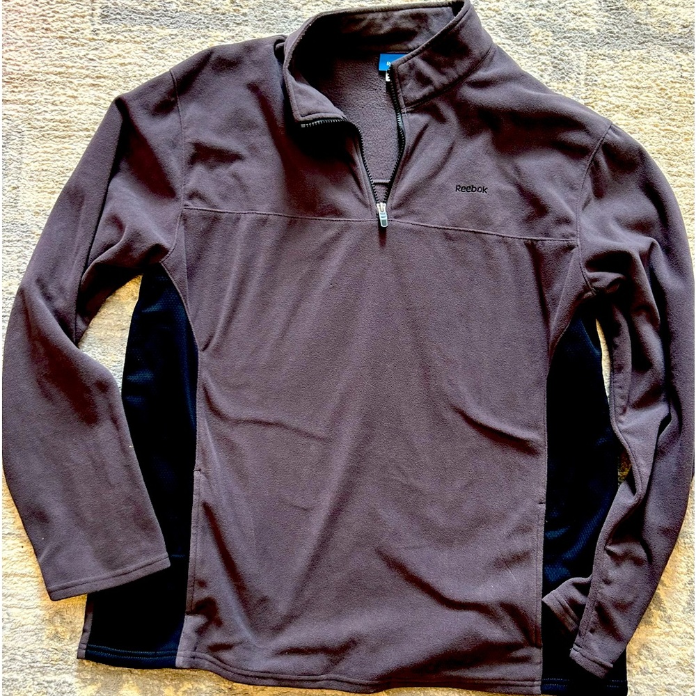 Men’s XXL Reebok half zip sweat shirt